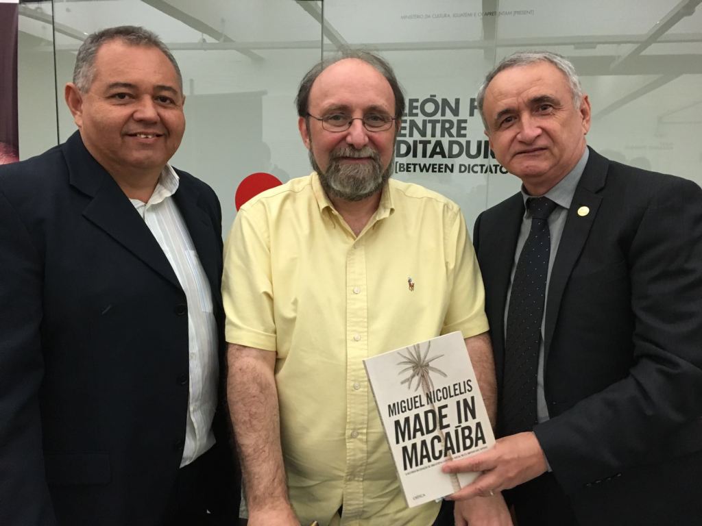 Macaibenses prestigiam lançamento do livro de Nicolelis em&nbsp;SP