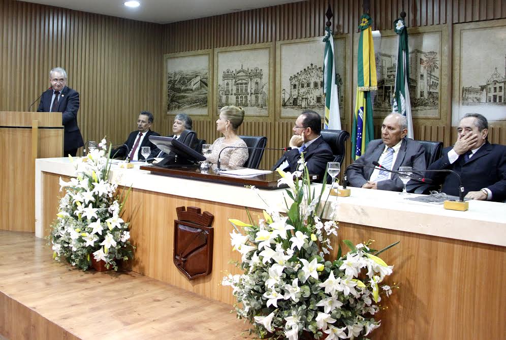 Luiz Antonio Lacerda recebe título de cidadão&nbsp;natalense