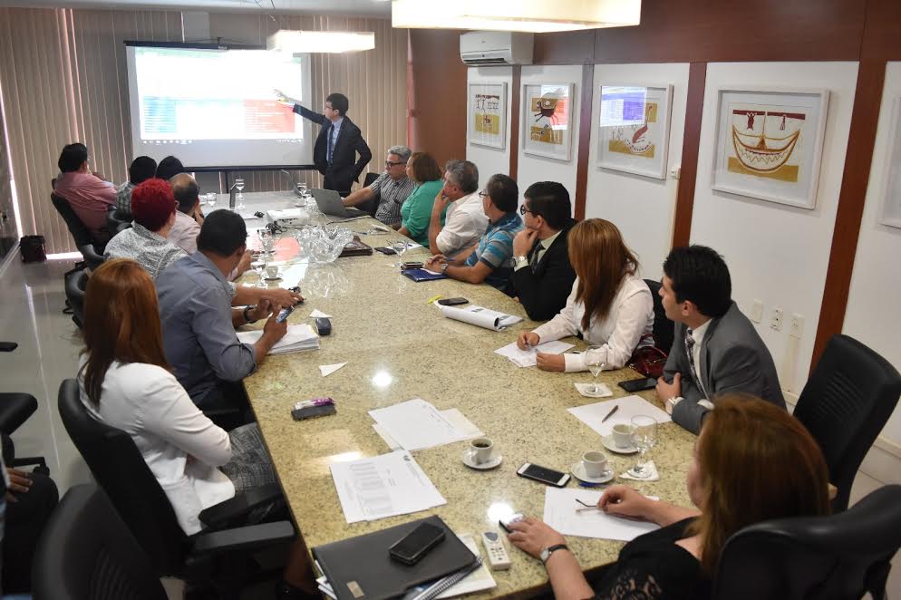 Governo e servidores deliberam pagamento por faixas&nbsp;salariais