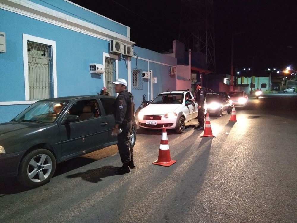 Macaíba : blitz da Polícia flagra motoristas embriagados em dia de&nbsp;vaquejada