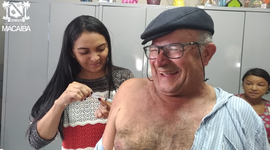 Vacinação contra gripe: postos de saúde devem abrir hoje das 8h às&nbsp;17h