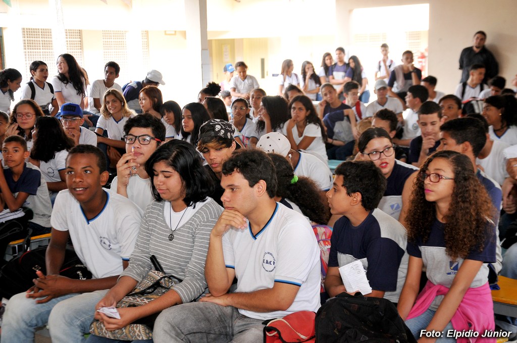 Alunos da Escola Celestino Pimentel têm palestra para combater o&nbsp;bullying
