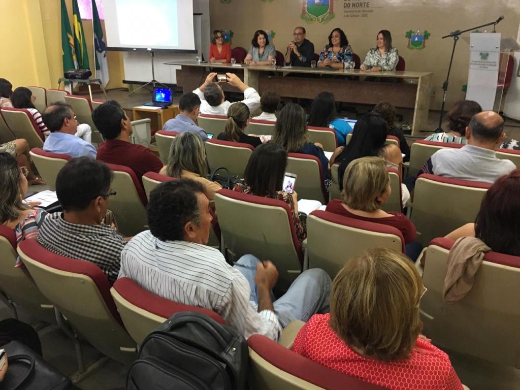 Educação reúne gestores para apresentar ações e discutir planejamento&nbsp;estratégico