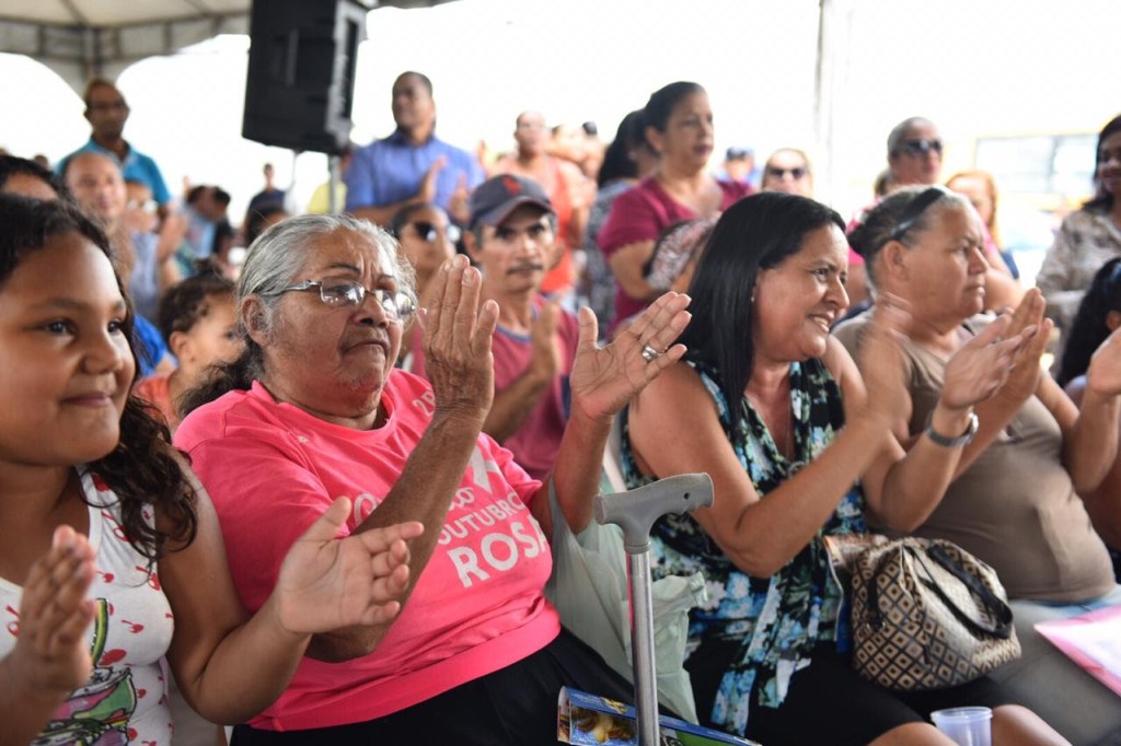 Títulos fundiários urbanos são entregues a 500 famílias em São Gonçalo do&nbsp;Amarante