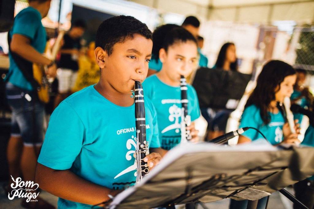 Participe da campanha “Doe Um Instrumento e Toque Corações” do Som Sem&nbsp;Plugs