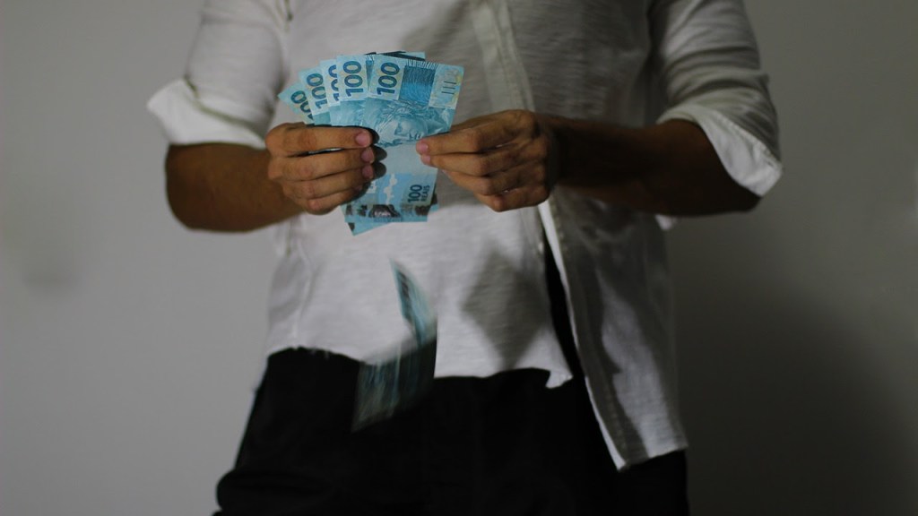 Falta de bancos e internet podem dificultar acesso a auxílio&nbsp;emergencial