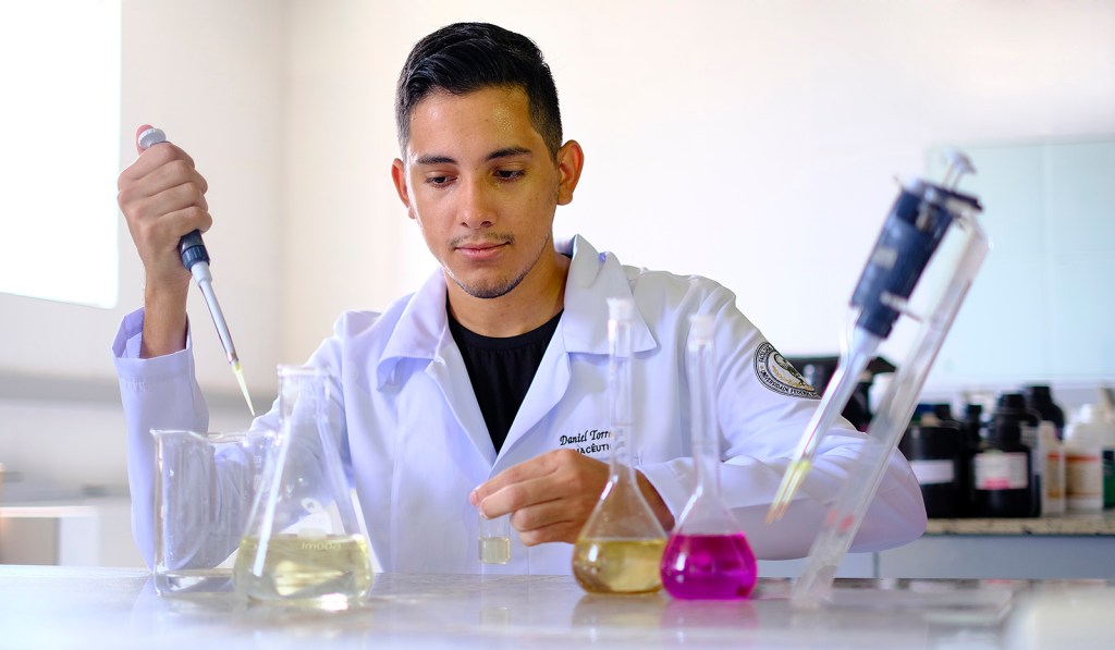 Nova tecnologia da UFRN potencializa uso do maracujá na área&nbsp;farmacêutica