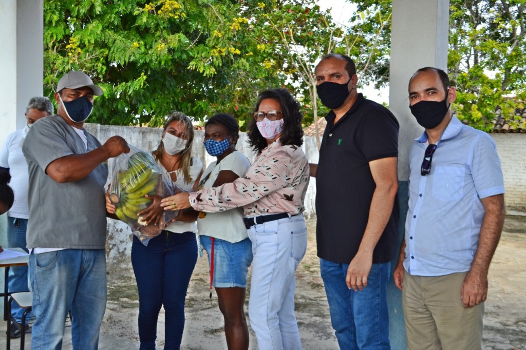 Agricultura familiar faz doação de alimentação para moradores da zona rural de&nbsp;Macaíba