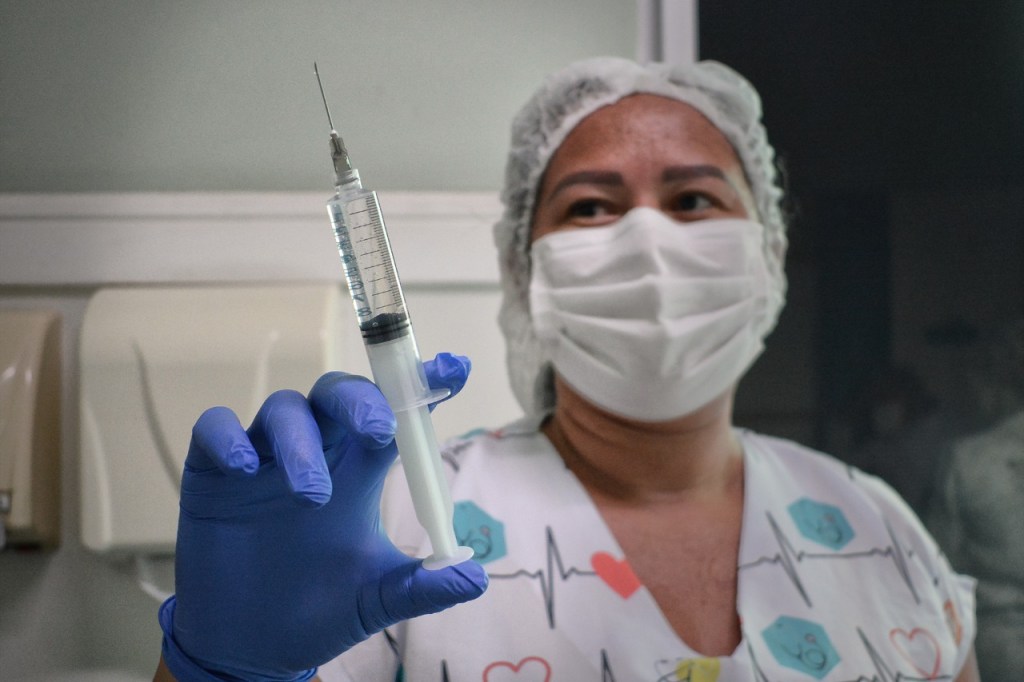 Macaíba começa vacinar idosos com mais de 70 anos nesta sexta-feira&nbsp;(26)