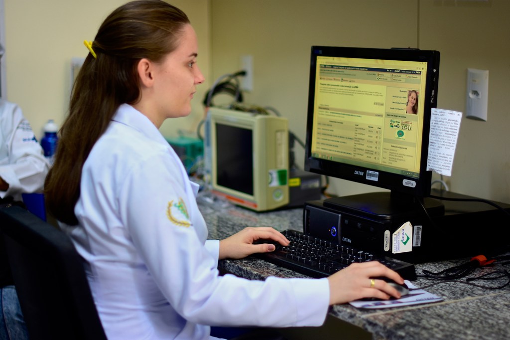 H Pylori: Cientistas desenvolvem sistema que transporta antibióticos por vetorização magnética e melhora&nbsp;tratamentos