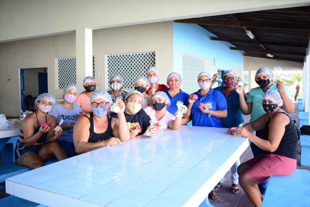 Mão na massa: mulheres da zona rural de Macaíba participam de oficina de pães e&nbsp;biscoitos