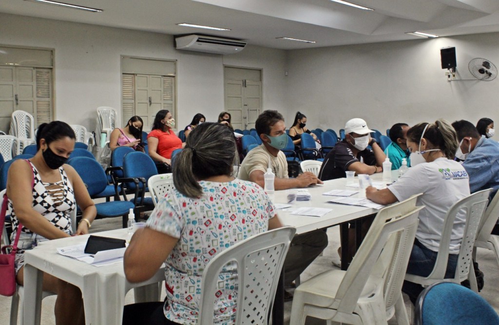 Macaíba avança e amplia vacinação contra Covid-19 para pessoas maiores de 28 anos; imunização ocorre no Pax Club, das 8 às&nbsp;14h