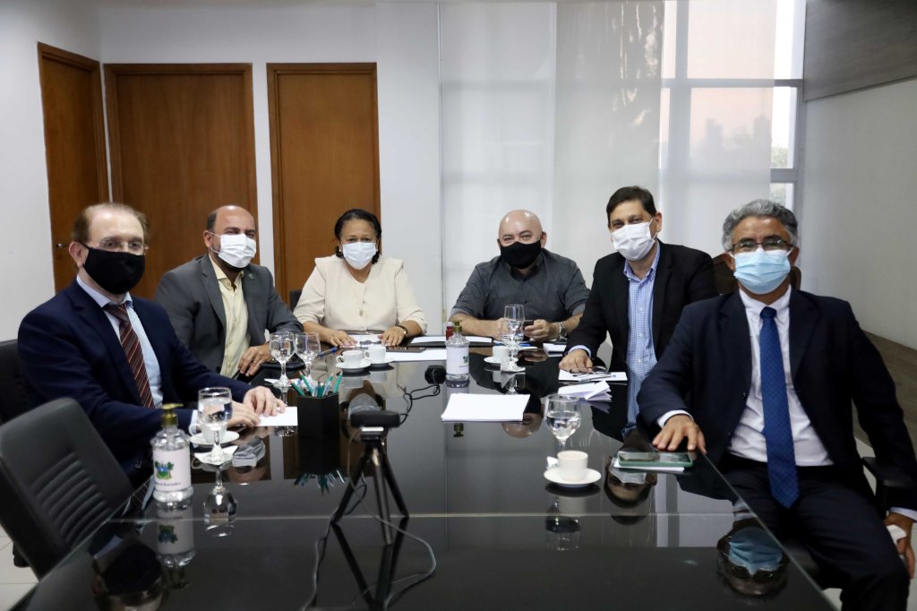 Governo do RN anuncia calendário de folhas em atraso e 13º de 2021; pagamento do 13º de 2018 será concluído no dia&nbsp;15