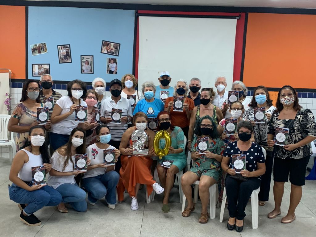 Comendo com prazer e saúde: Unidade de Saúde do Candelária cria livro de receitas&nbsp;saudáveis