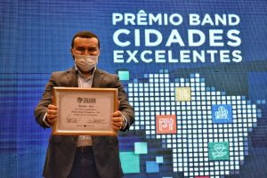 Macaíba conquista prêmio de eficiência fiscal e transparência; gestão de Emídio Júnior recebe premiação “Band Cidades Excelentes&nbsp;2021”