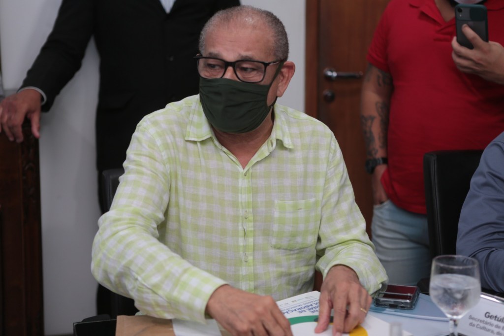 Governo promete construir espaços para prática de esportes nas escolas; projeto contempla sete municípios da Grande Natal, Macaíba é um&nbsp;deles