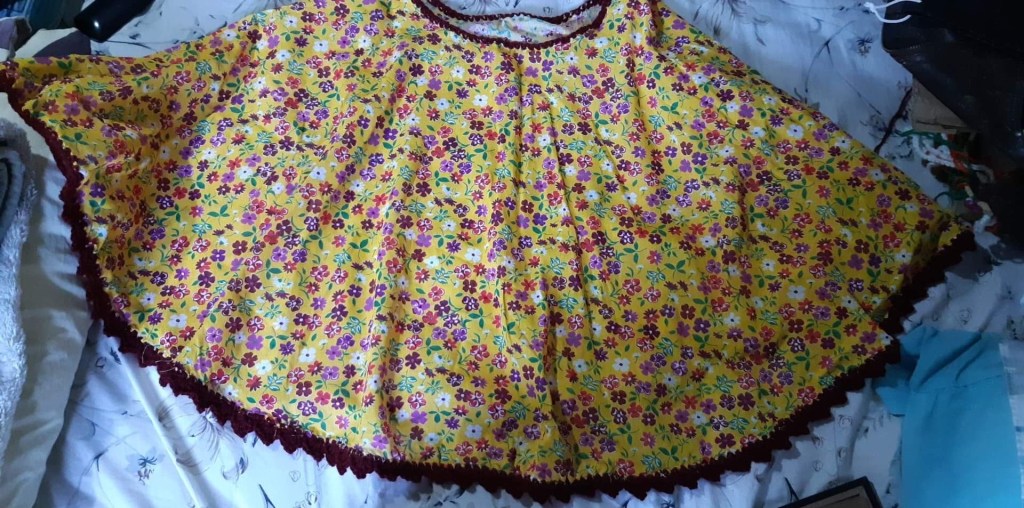 Estudantes do ensino básico aprendem matemática e estatística confeccionando&nbsp;saias