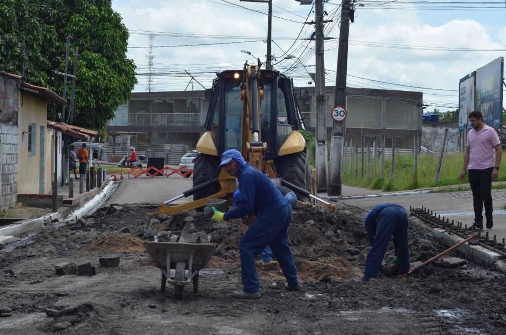 Macaíba: Serviços para drenagem completa da Rua Ovídio Pereira são&nbsp;iniciados