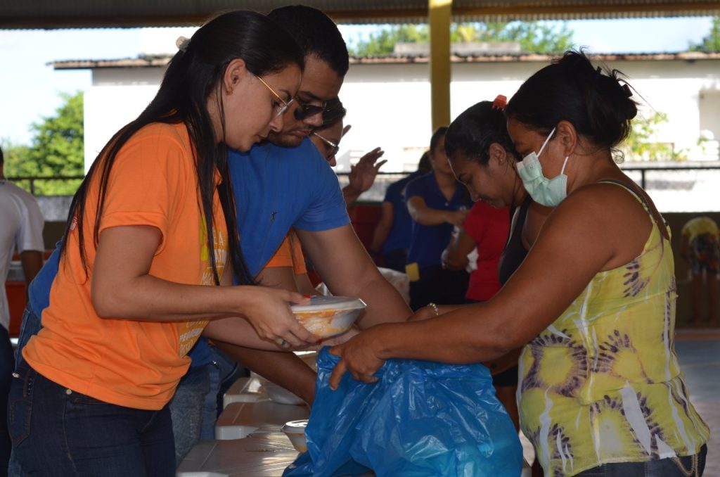 Moradores do bairro Vilar recebem projeto Sopa Cidadã; ação acontece na Escola Municipal Francisca&nbsp;Genival