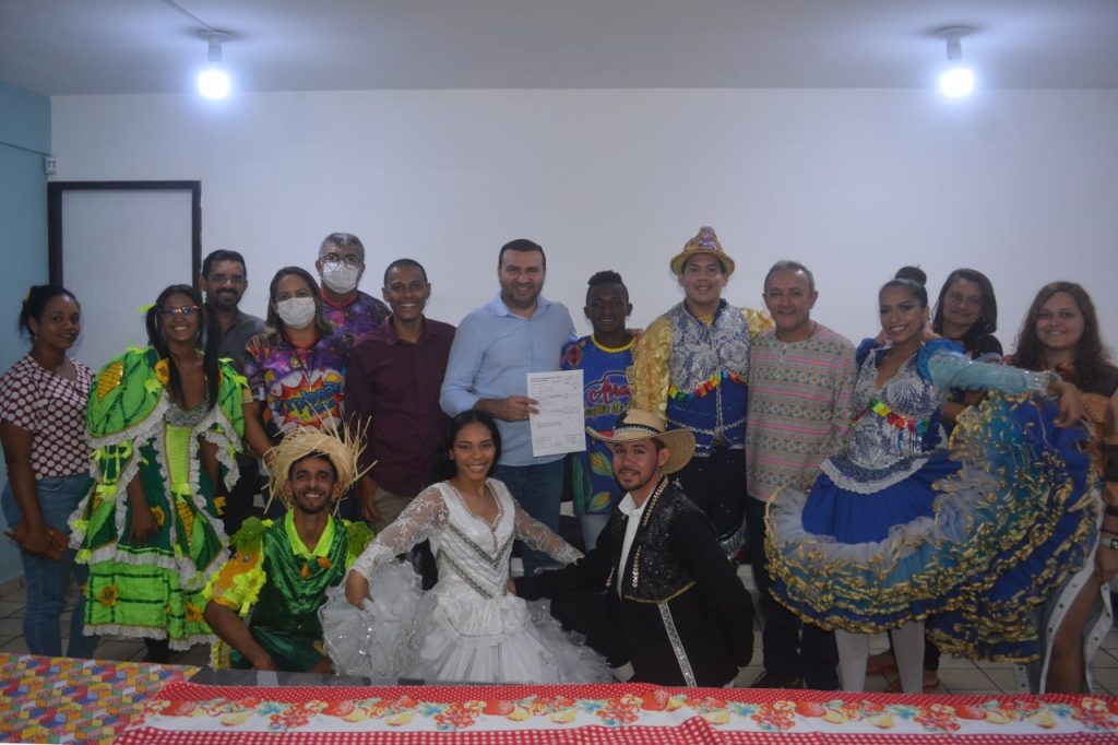 Pela primeira vez na história, grupos juninos de Macaíba recebem recursos da gestão&nbsp;municipal