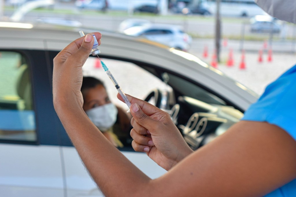 Drives Via de vacinação Direta e Nélio Dias terão novo funcionamento em Natal neste fim de semana;&nbsp;vejam