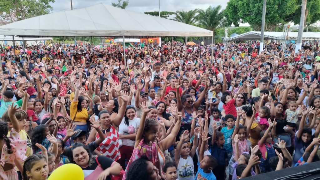 Centenas de famílias prestigiam Festa das Crianças; evento faz parte da programação de aniversário da cidade, 145&nbsp;anos