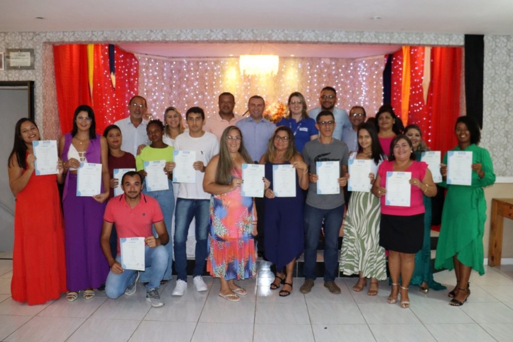 Prefeitura e Senai entregam mais de 400 certificados aos formados em cursos profissionalizantes em&nbsp;2022