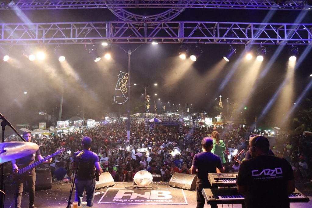 Programação natalina de Macaíba atrai 100 mil pessoas em uma semana; praça da Pista Nova ficou lotada todos os dias de&nbsp;festa