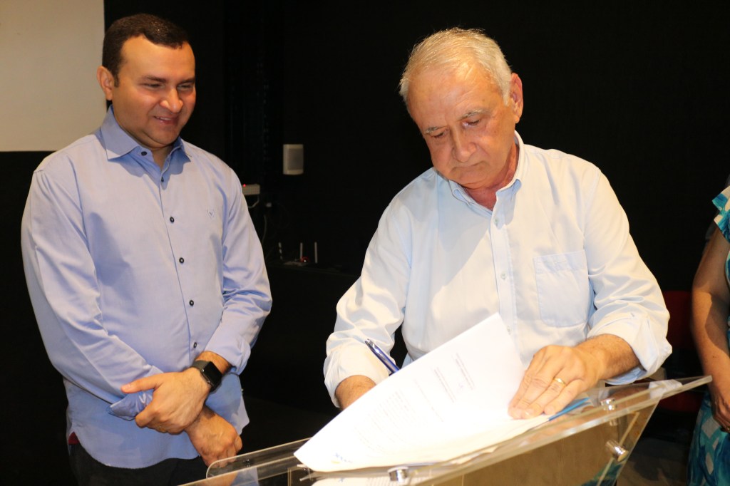 Fecomércio RN e Prefeitura de Macaíba assinam convênio para implementação do Programa DEL no&nbsp;município