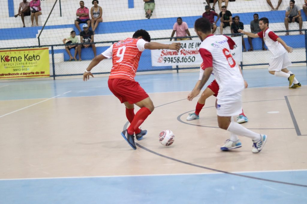 Macaíba promove campeonato de futsal com participação de 39 equipes; jogos realizados no ginásio Davi&nbsp;Florentino