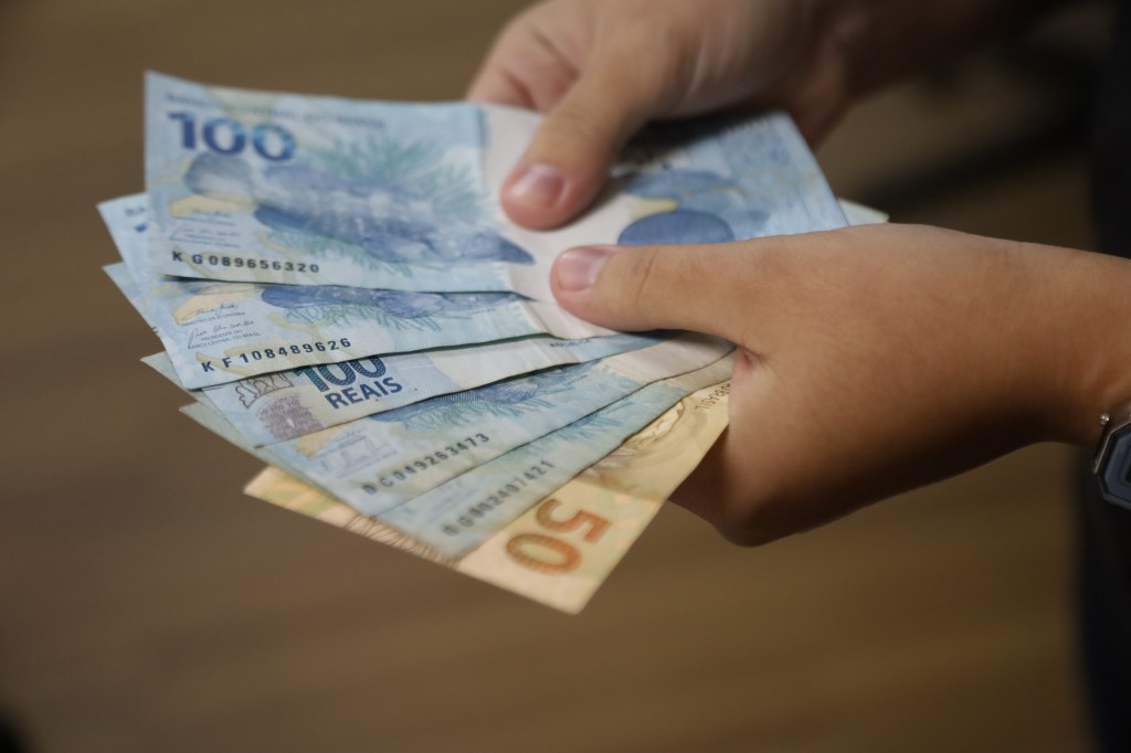 Caixa libera abono do PIS/Pasep para nascidos em março e&nbsp;abril