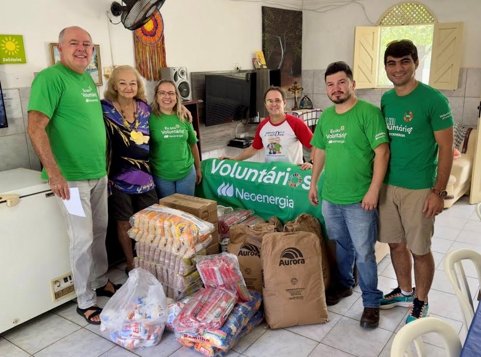 Abrigo Deus e Caridade recebe alimentos doados por colaboradores da empresa Neonergia&nbsp;Cosern