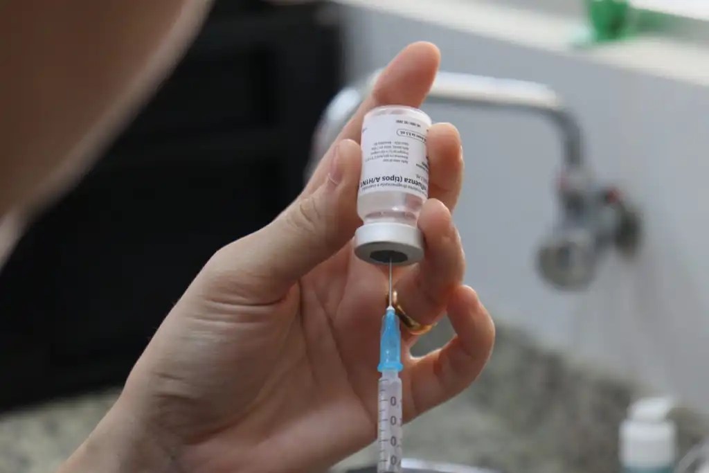 Vacinação contra gripe é liberada para toda a população em Macaíba; neste sábado terá ponto aberto no Supermercado&nbsp;Favorito