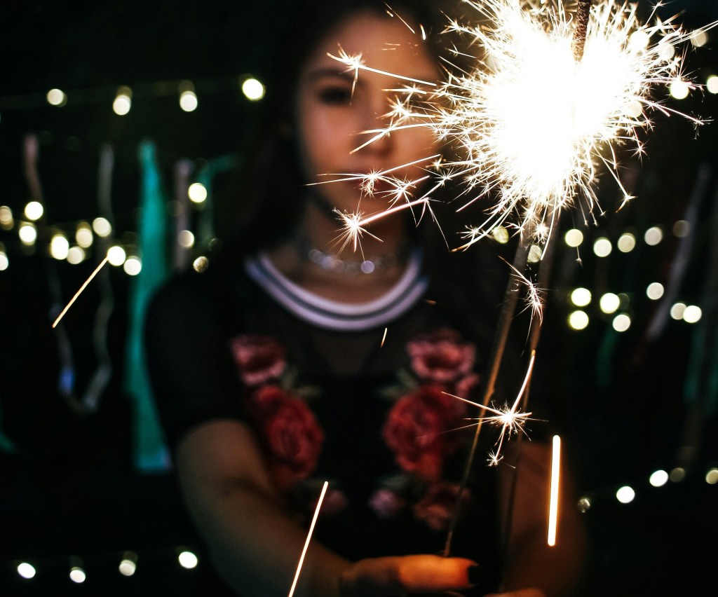 Oftalmologista alerta para os cuidados com os olhos durante as festas juninas; lesões nos olhos devem ser tratadas com orientação&nbsp;médica