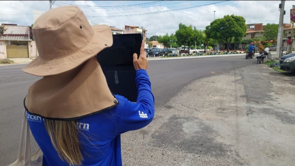 Mais de 3 mil imóveis receberam atualização cadastral da Caern; em Macaíba, equipes começaram pelo bairro Ferreiro&nbsp;Torto