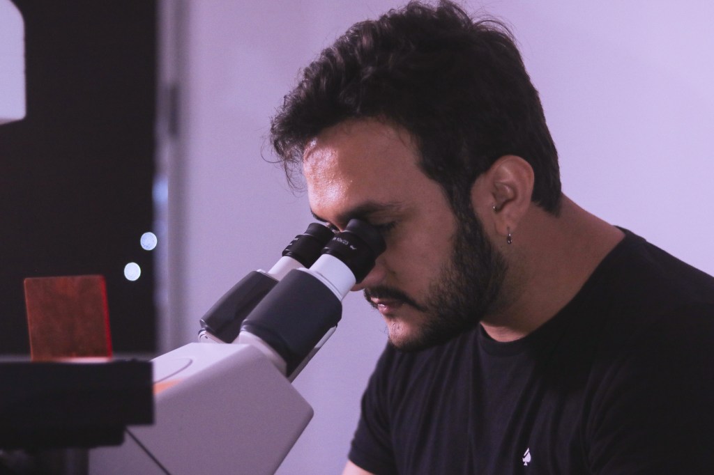 Pesquisadores publicam artigo em periódico internacional sobre envelhecimento do cérebro na doença de&nbsp;Alzheimer