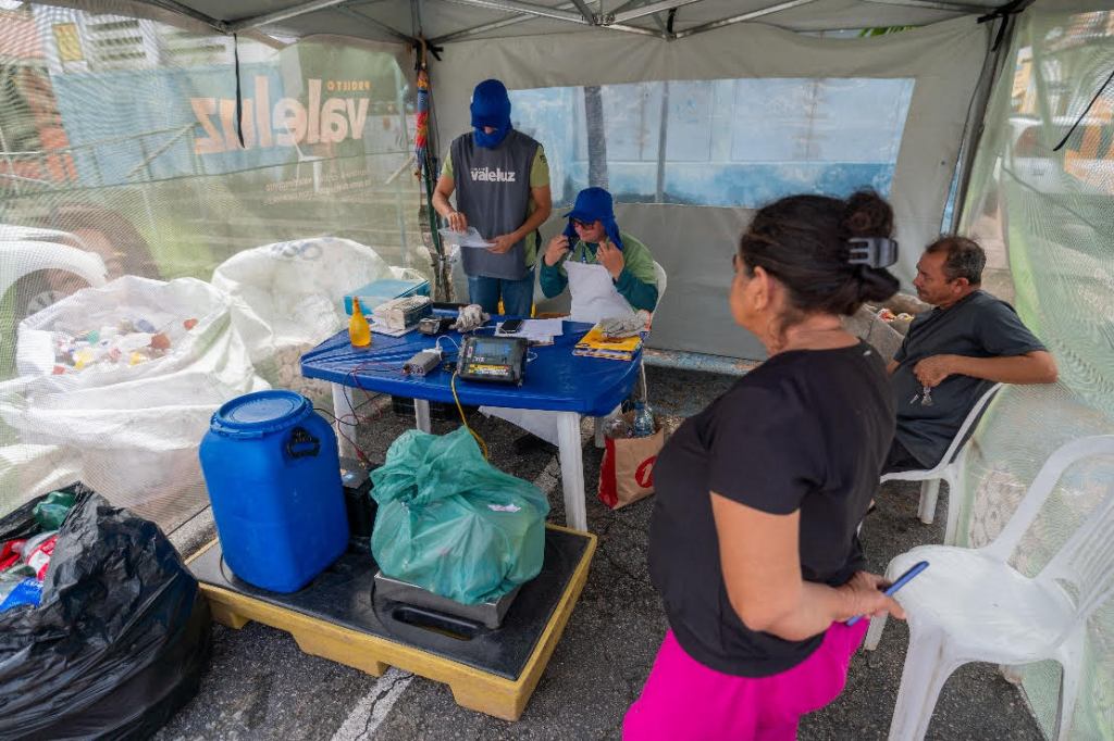 Atenção catadores: resíduos recicláveis do carnaval podem gerar renda extra neste mês; veja&nbsp;como